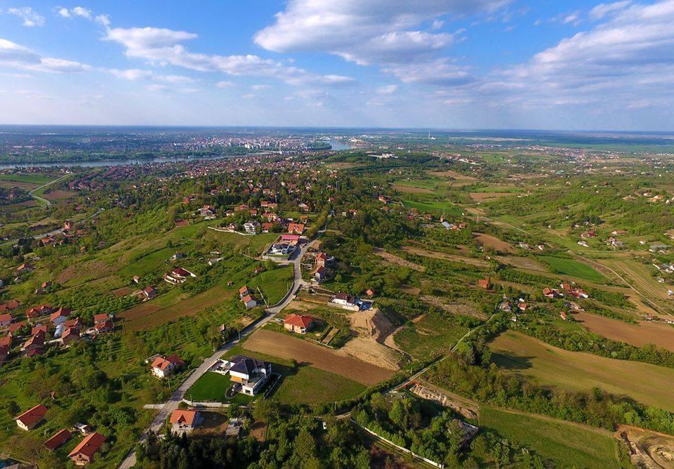 Apartmani Stojanovic Sremska Kamenica Buitenkant foto
