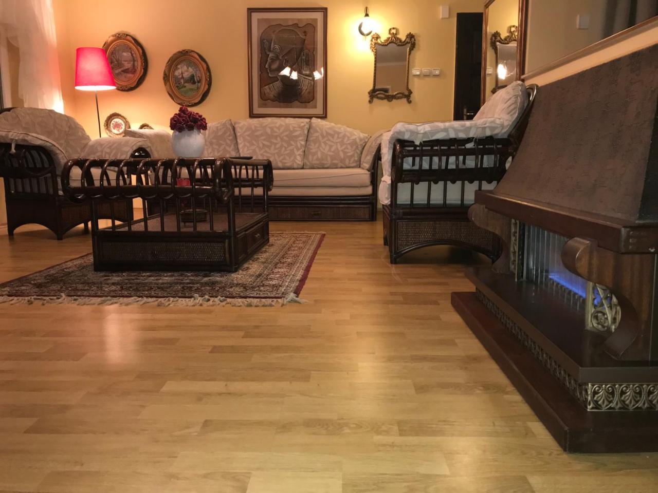 Apartmani Stojanovic Sremska Kamenica Buitenkant foto